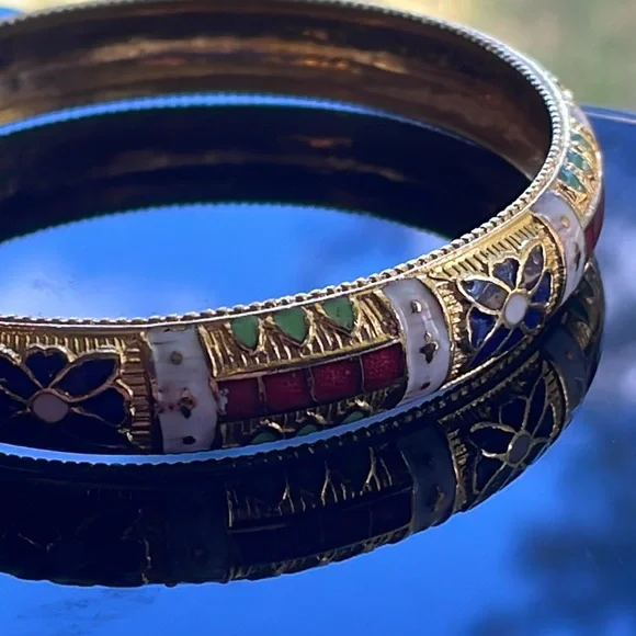 Bangle - Picture 2 of 7